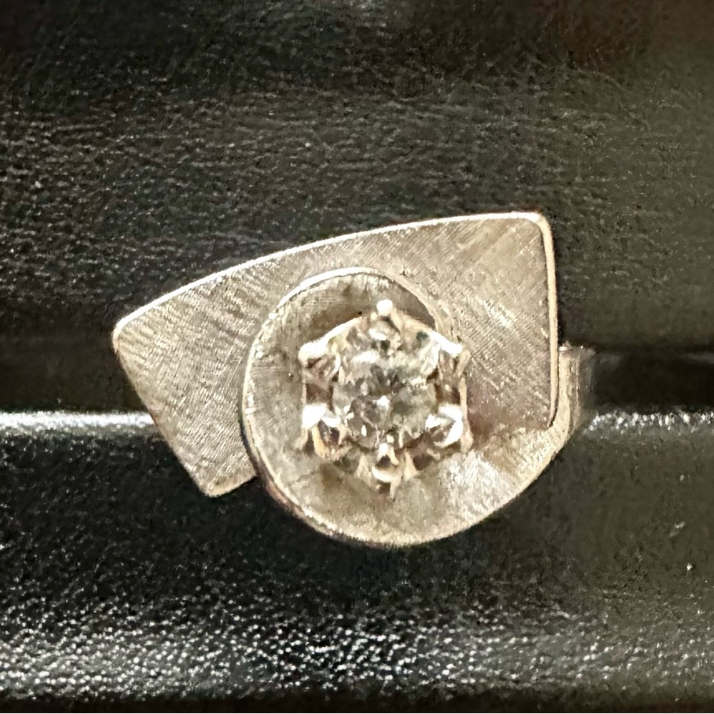 14k White Gold Diamond Ring Size 5 1/2 - Picture 4 of 13